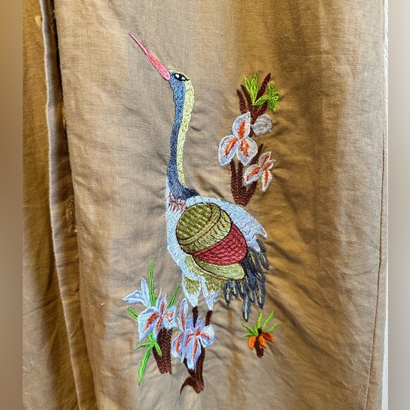 Linen, midi length, shirt dress with embroidered crane. Size XL - Picture 3 of 10